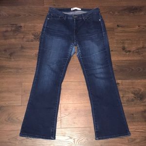 new levi’s curvy bootcut jeans